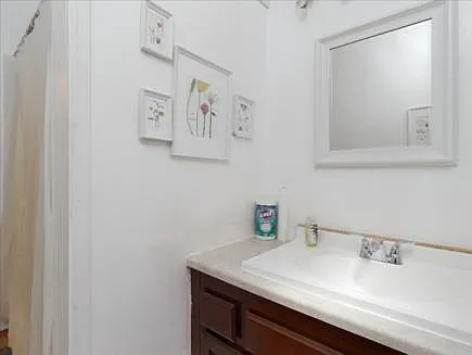 2804 Saint Paul St #2 — Photo 6