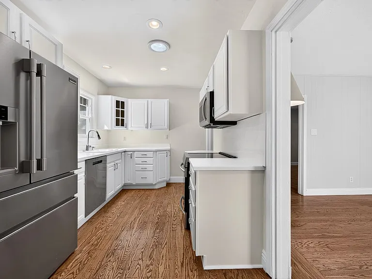 2907 Eccleston Ave — Photo 13