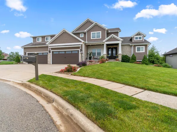 1321 Prince George Ct, Washington, IL 61571