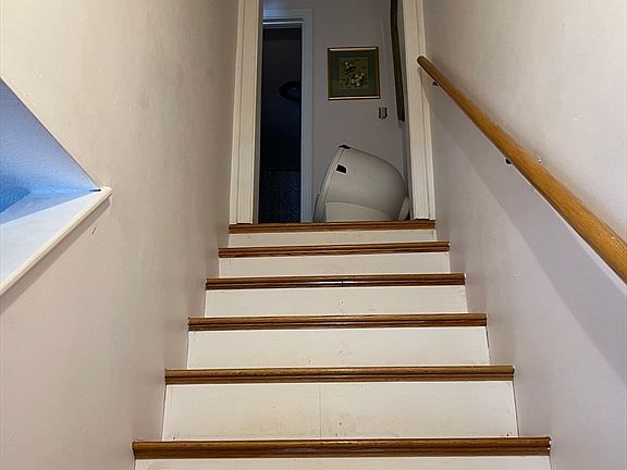 4th image of 48 Webster St #48