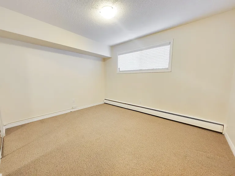 3409 Centre St N — Photo 9