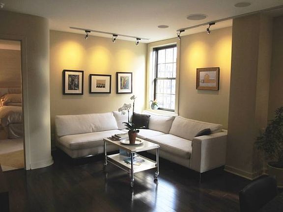 3rd image of 219-29 S 18th St #1412