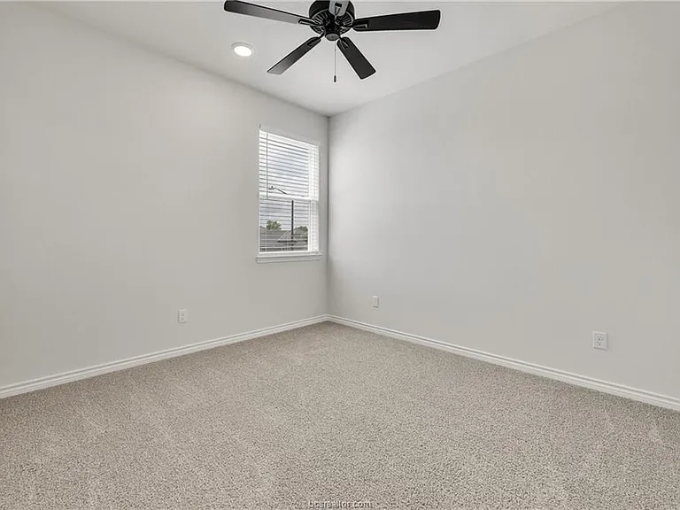 2545 Leyla Ln — Photo 24