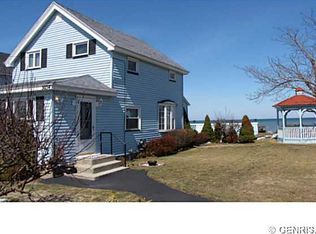 3054 Edgemere Dr, Rochester, NY 14612