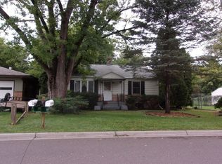 1160 Leland Rd E, Maplewood, MN 55109