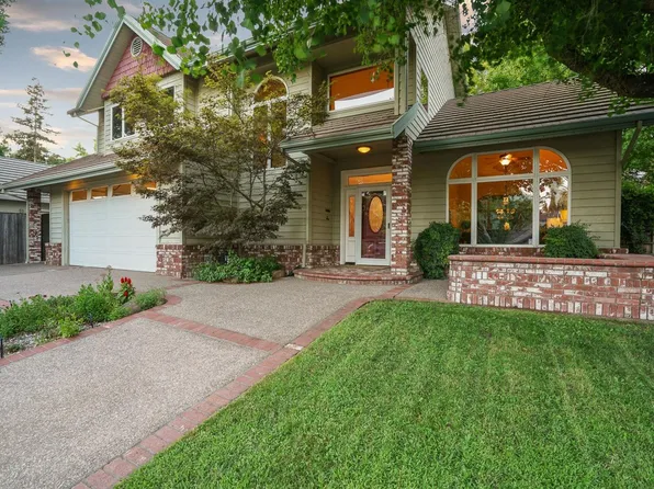 2207 Lassen Pl, Davis, CA 95616
