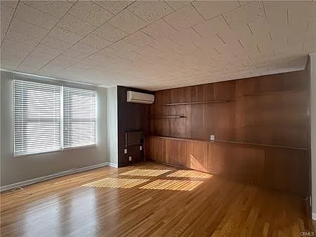 423 Magnolia St — Photo 17