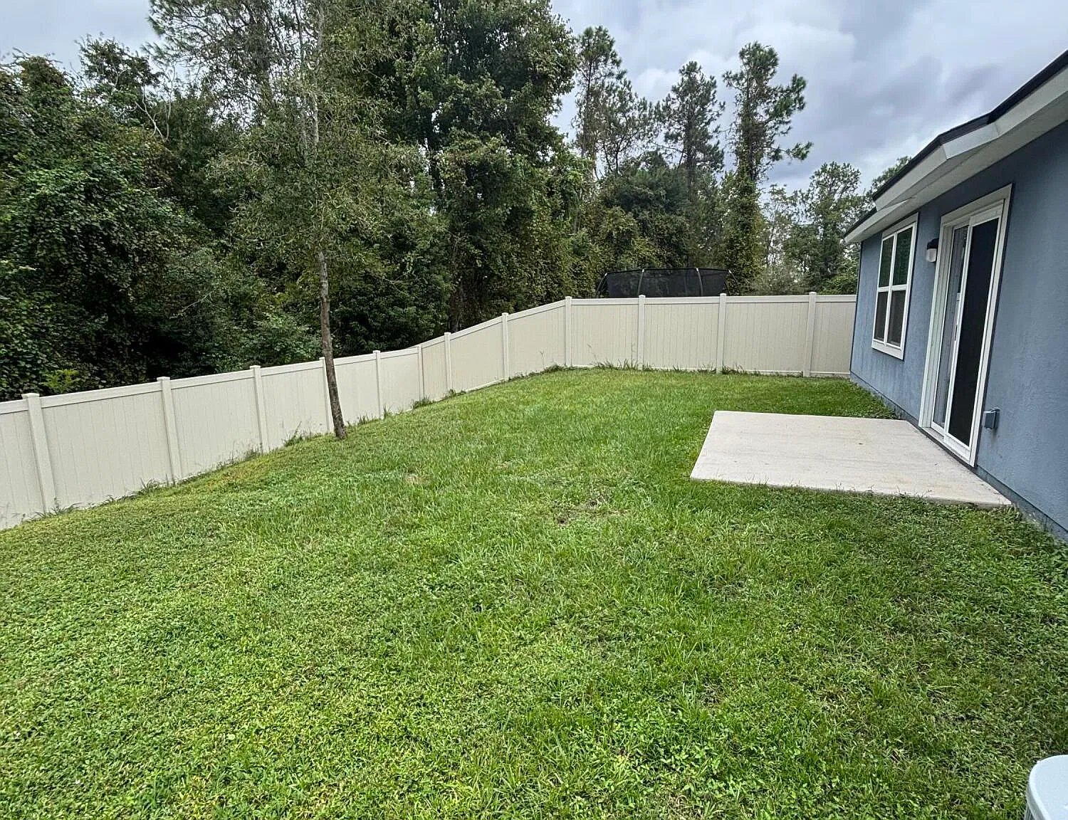 4 bed, 2.0 bath, 1861 sqft, $2,200 — Photo 4