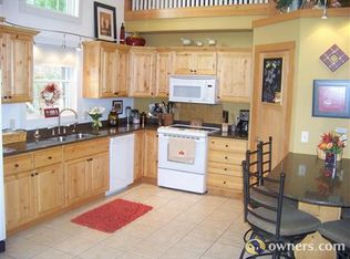 W4877 N Pearl Lake Rd, Redgranite, WI 54970