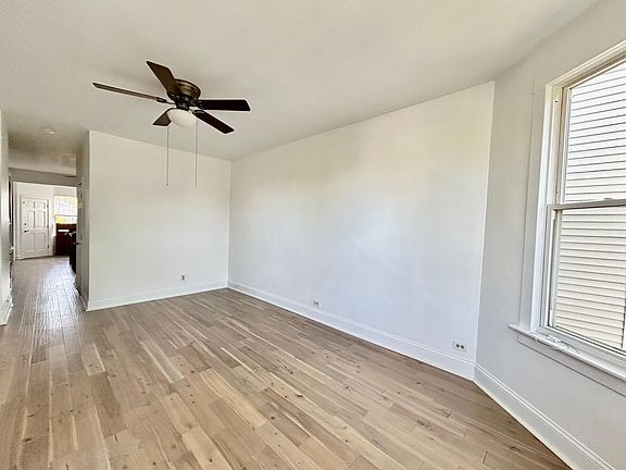 5th image of 3227 W Warner Ave Unit 2