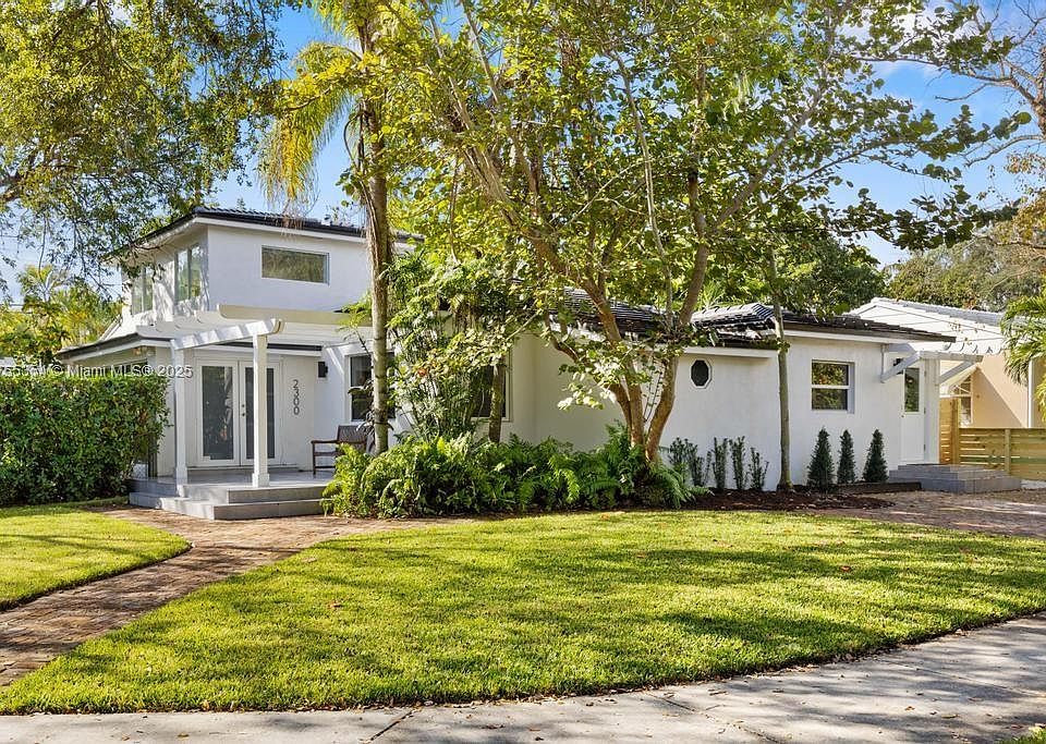 1st image of 2300 Tequesta Ln