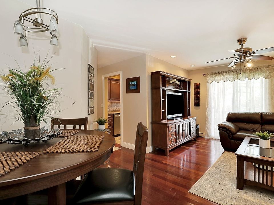 1st image of 130 Fairharbor Dr