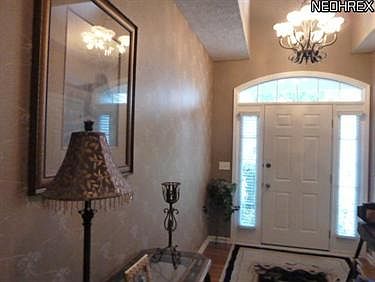 3rd image of 660 Lakeside Dr
