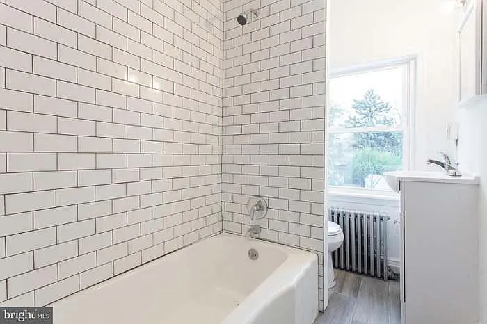 212 Franklin St — Photo 11