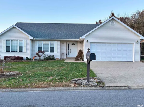 4232 Woodglen Ln, Mount Vernon, IL 62864