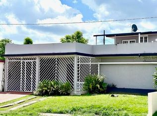 G 10 Santa Luisa #1656, San Juan, PR 00921