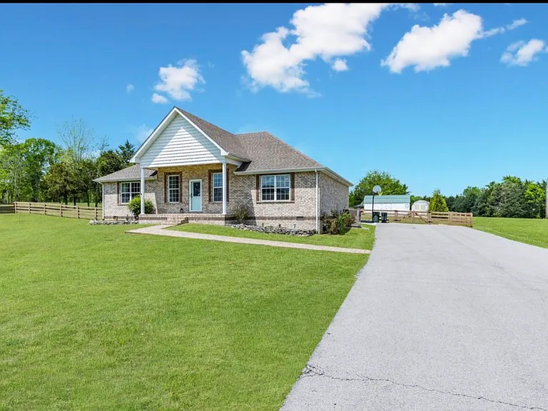 10410 Canoe Branch Rd — Photo 2