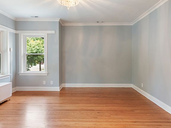 5th image of 2317 East Ave