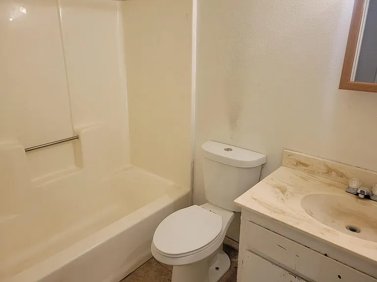 39327 Paris Ave #2 — Photo 5