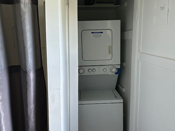 3rd image of 3319 S Clinton St #1