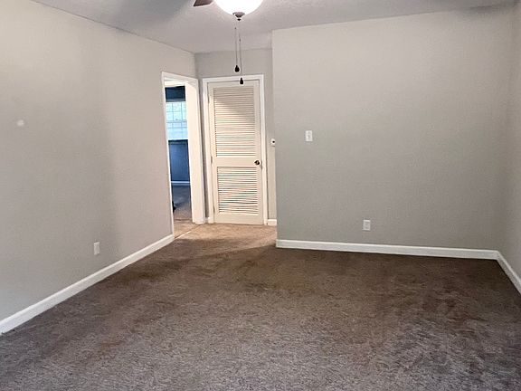 3rd image of 3018 Wedgewood Dr #3020-B