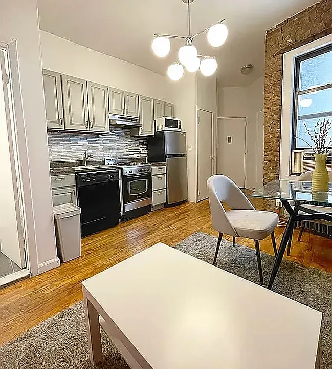 57 Pitt St #12