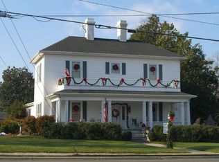 739 N Main St, Mount Airy, NC 27030