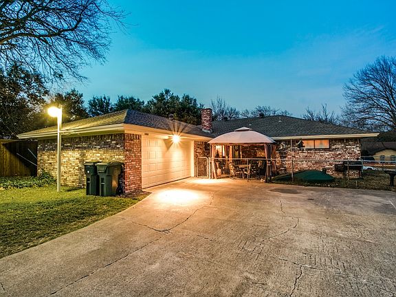 2nd image of 2408 Briarwood Drive