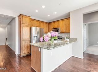 20423 Paseo Altisse, Northridge, CA 91326