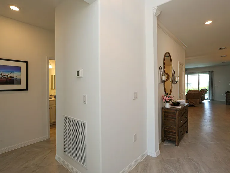 2155 Hamlin St — Photo 29