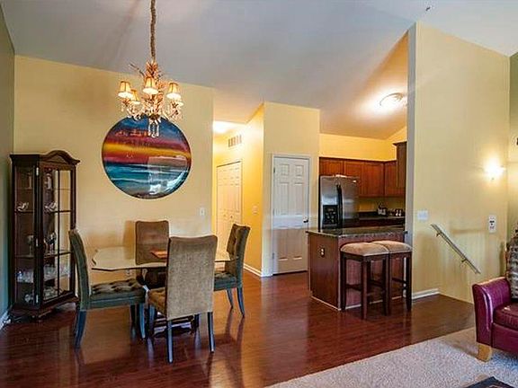 3rd image of 25591 Portico Ln