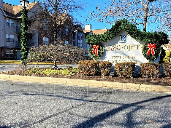 3rd image of 9601 Lake Pointe Ct APT 103
