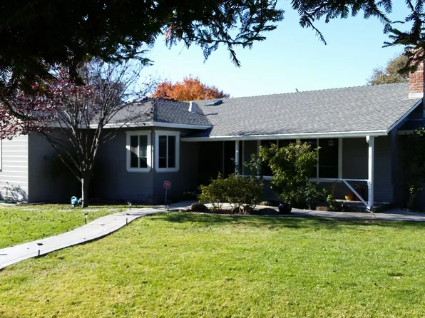 1949 Hollis Ct, Concord, CA 94518