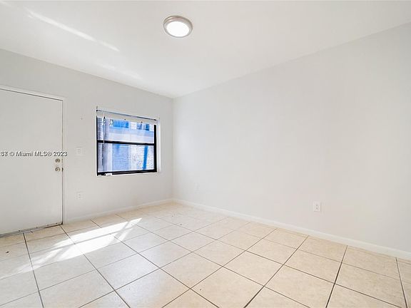 3rd image of 7725 Byron Ave #2