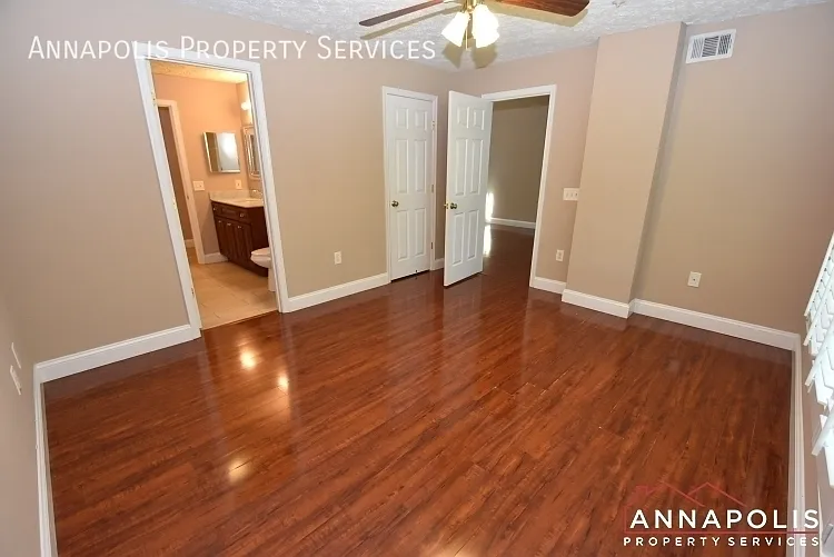 2052 Quaker Way #13 — Photo 14