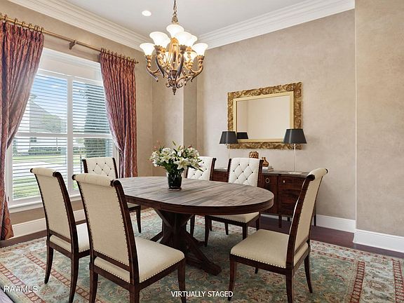 5th image of 106 English Gardens Pkwy