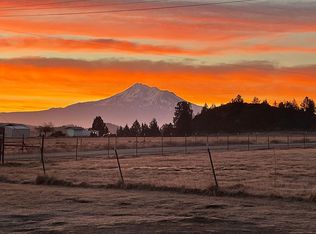 521 Holcomb Rd, Montague, CA 96064