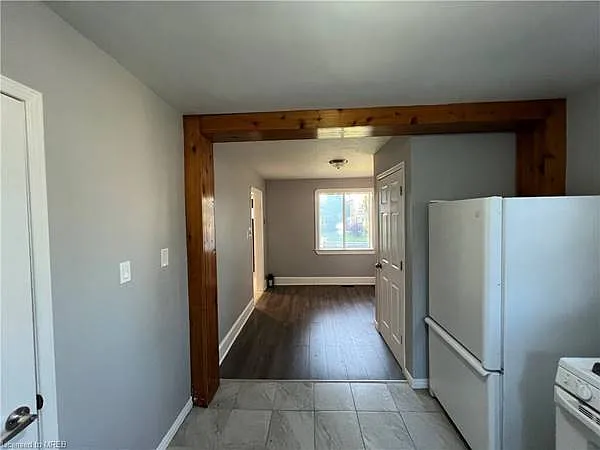 115 Highland Rd W — Photo 17