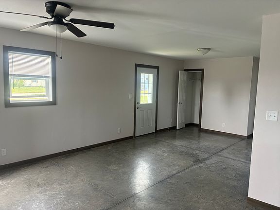 4th image of 788 Tam St