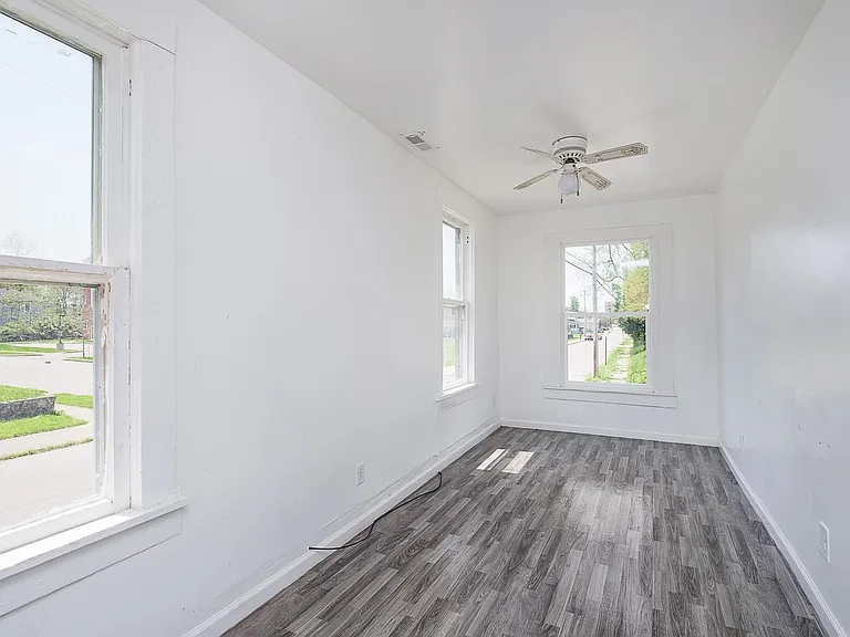 2034 Fletcher St #1 — Photo 11
