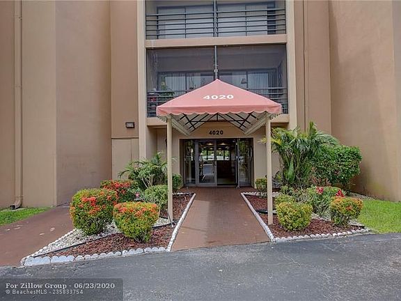 3rd image of 4020 N Hills Dr APT 26