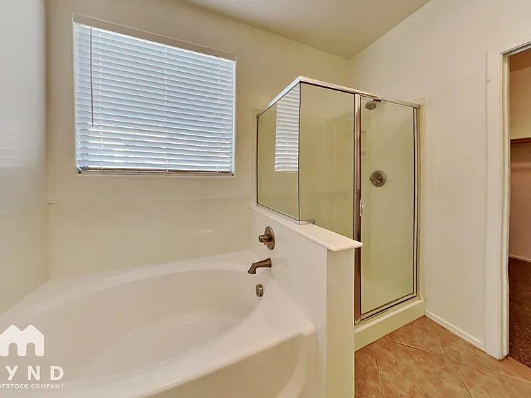 21549 E Lords Ct — Photo 9