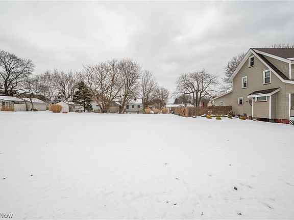 3rd image of 59 Bouquet Ave