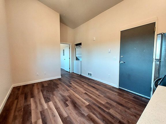 2nd image of 3715 McKinley Ave #E-207