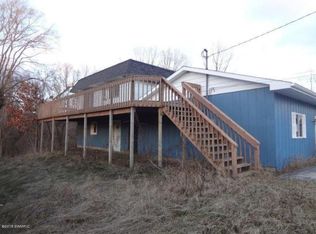 1134 E Alice St, Whitehall, MI 49461