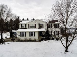 10390 Middlebranch Ave NE, Hartville, OH 44632