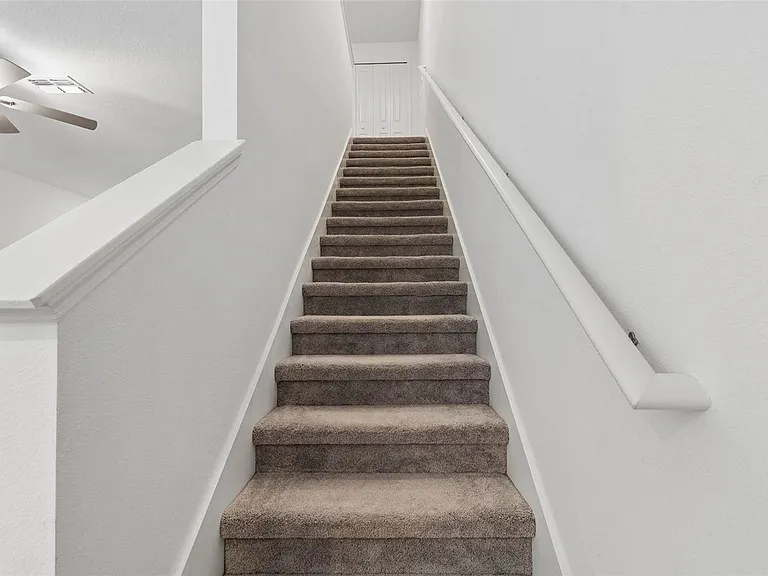 6076 Shiner St — Photo 17
