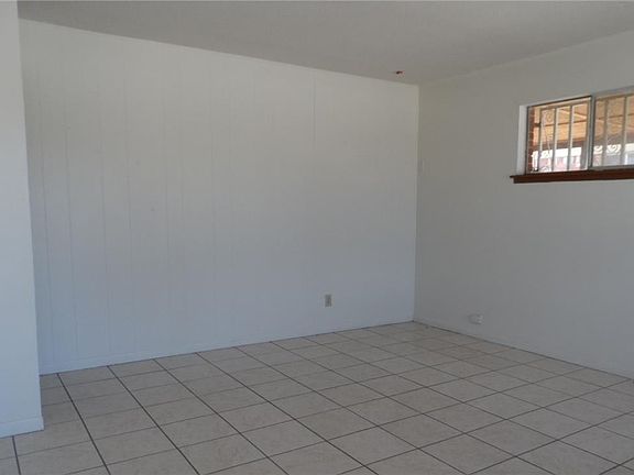 2nd image of 5616 Edinburg Dr