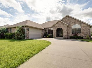 1003 N 23rd Ave, Ozark, MO 65721