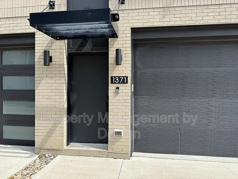1371 Keosauqua Way #1 — Photo 2